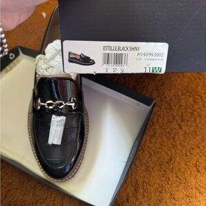 Naturalizer Black Flats